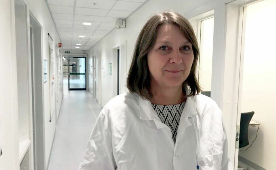 Britt Fritzman, foretakstillitsvalgt for legene ved Sykehuset Østfold, mener politikerne må bevilge penger til å bygge ut sykehuset.  Foto: Privat