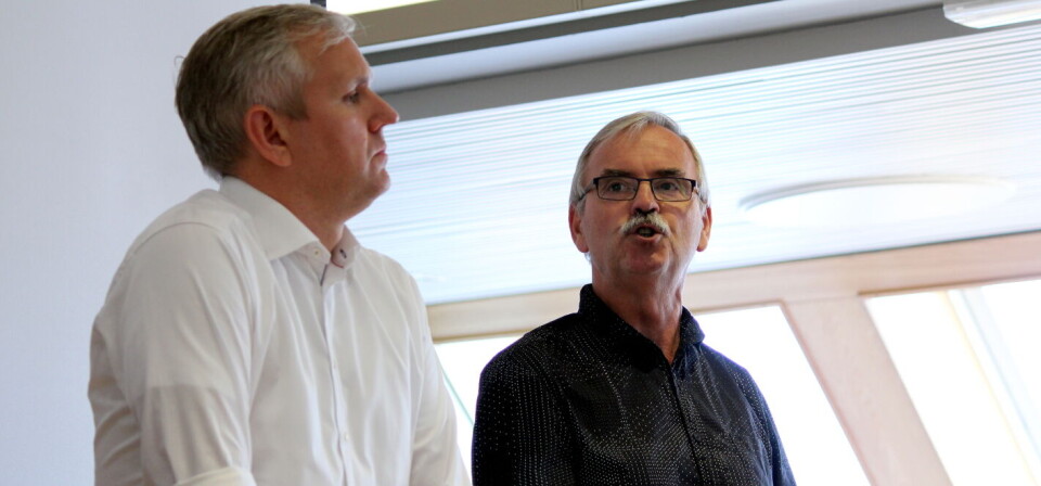 IKKE POLITIKK: Samfunnsøkonom Roar Eilertsen (t.h.) mener de nyeste signalene fra Helsedirektoratet, ved divisjonsdirektør Johan Torgersen (t.v.), tyder på at Nasjonal helse- og sykehusplan ikke blir den store politiske avklaringen velgerne var forespeilet. Foto: Øyvind Bosnes Engen