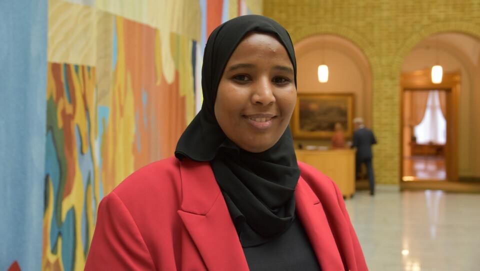 PRIORITERINGER: Marian Hussein, helsepolitisk talsperson i SV, sier mye av enigheten i budsjettavtalen går til ytelser. Det er ikke funnet midler til LIS1-stillinger eller til sykehusene. Foto: Michael Chr. A. Simonsen PRIORITERINGER: Marian Hussein, helsepolitisk talsperson i SV, sier mye av enigheten i budsjettavtalen går til ytelser. Det er ikke funnet midler til LIS1-stillinger eller til sykehusene. Foto: Michael Chr. A. Simonsen