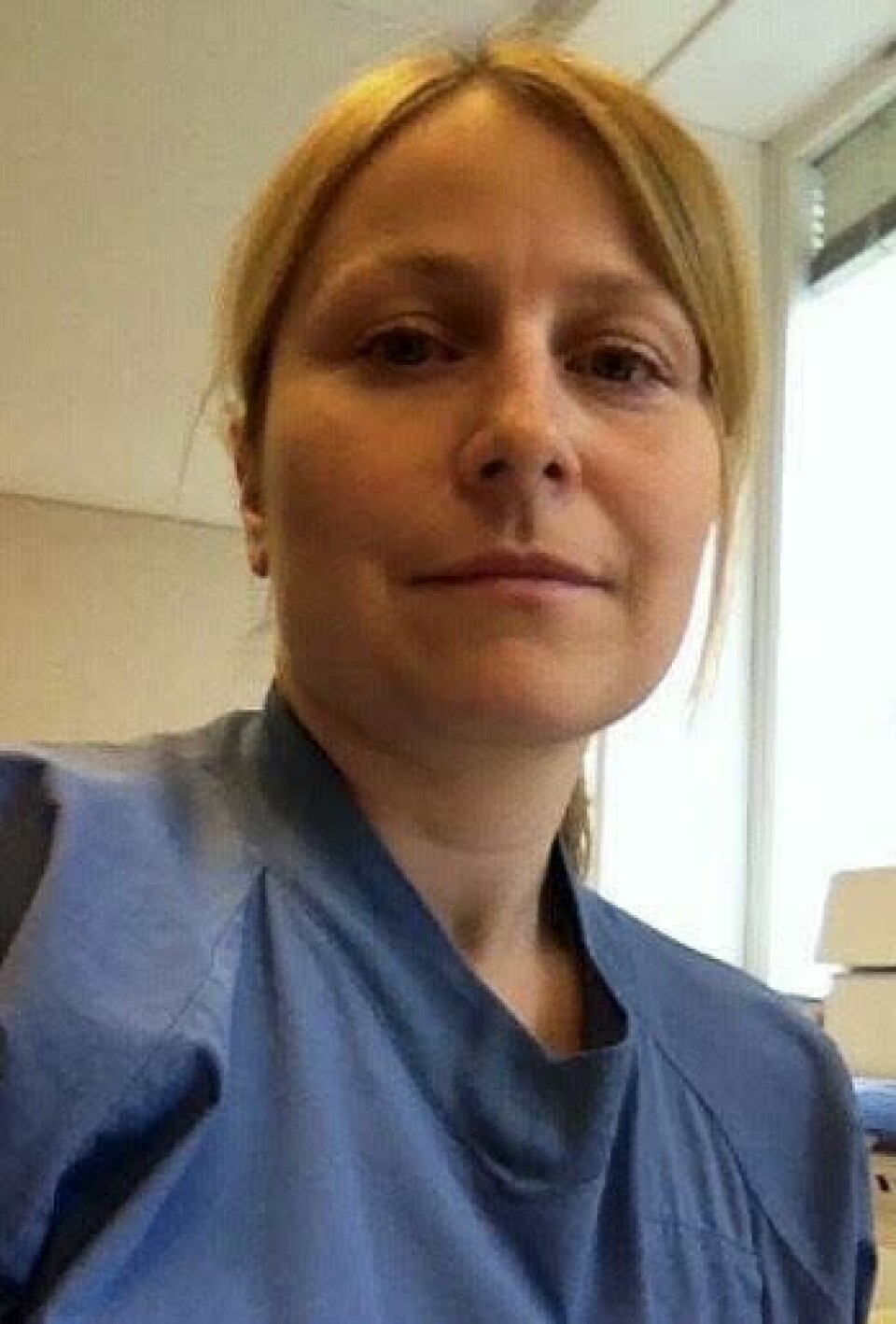 NYTTIG: Kristin Sjåvik er avdelingsoverlege ved UNN og spesialist i nevrokirurgi. Hun er begeistret for den svenske studien. – Dette er et kvalitetsarbeid med stor praktisk nytte. Foto: Privat