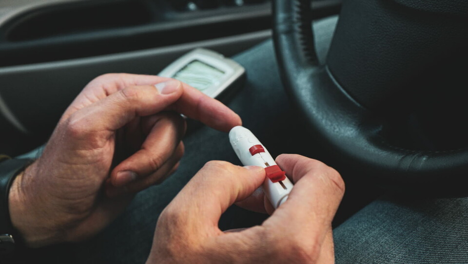 BEHOV FOR FORNYELSE: Nye regler for helseattest med maksimalt fem års gyldighet gjør at flere tusen diabetespasienter som går på blodsukkersenkende legemidler må fornye førerkortet i år. Illustrasjon: Getty Images Foto: BEHOV FOR FORNYELSE: Nye regler for helseattest med maksimalt fem års gyldighet gjør at flere tusen diabetespasienter som går på blodsukkersenkende legemidler må fornye førerkortet i år. Illustrasjon: Getty Images Foto:
