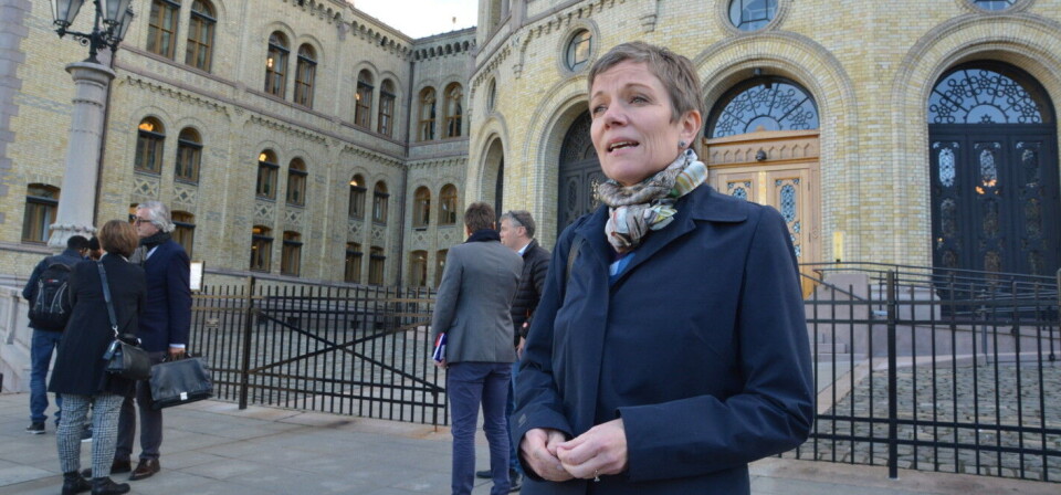 HANDLINGSLAMMET: – Staten virker handlingslammet i møte med en fastlegeordning i krise, skriver legepresident Marit Hermansen i et brev som er sendt ut til kommunene. Arkivfoto Foto: