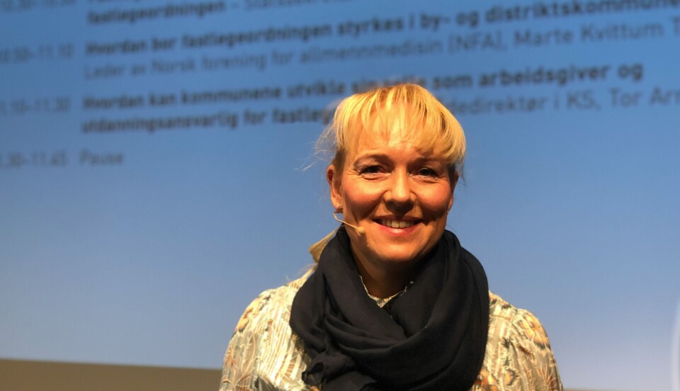 Attraktivt fag: Marte Kvittum Tangen, leder i Norsk Forening for Allmennmedisin mener etablerte fastlegers eventuelle sug mot sentrale strøk kan stoppe ved å gjøre faget attraktivt igjen. Foto: Anne Hafstad
