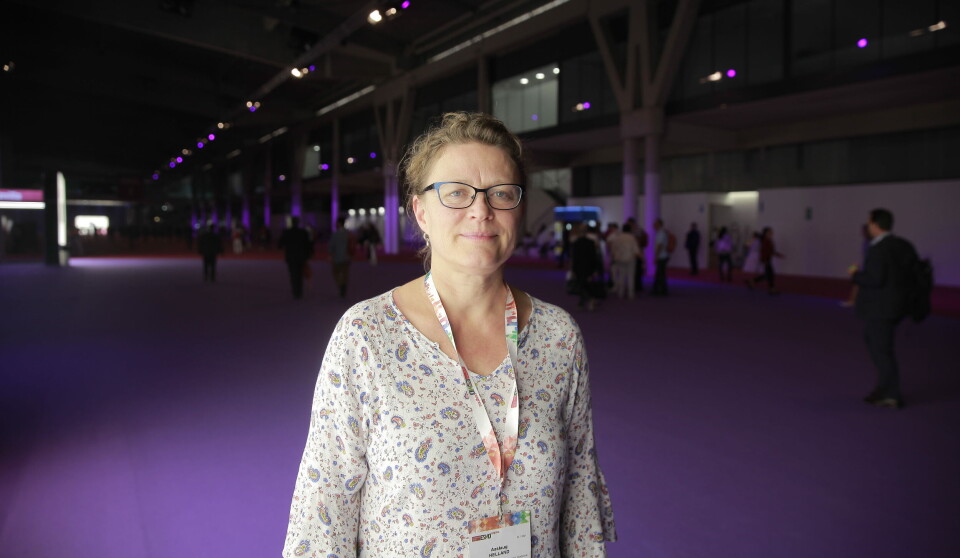 GODT NYTT: Overlege Åslaug Helland, OUS/Radiumhospitalet mener studien som viser at blodprøver er like bra som biopsi for å avdekke genfeil hos en gruppe pasienter med lungekreft, er viktig. Foto: Lasse Moe GODT NYTT: Overlege Åslaug Helland, OUS/Radiumhospitalet mener studien som viser at blodprøver er like bra som biopsi for å avdekke genfeil hos en gruppe pasienter med lungekreft, er viktig. Foto: Lasse Moe