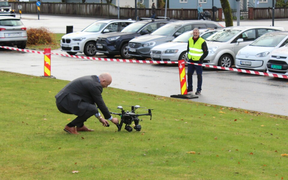 Her blir blodprøve frakta med drone
