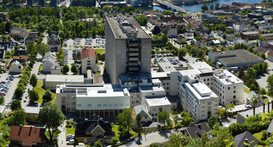 DRAMMEN-SYKEHUS: I akuttmottaket på Drammen sykehus er det etablert et eget lag, «Silver team», for å ta imot de eldste pasientene som kommer inn. Foto: Vestre Viken HF Foto: