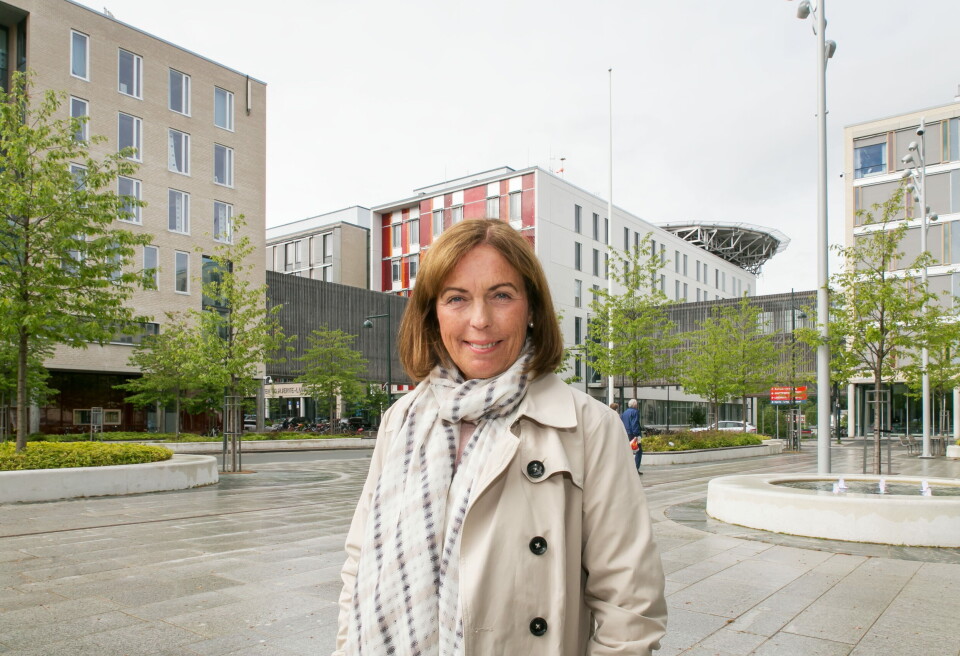 GULT NIVÅ: Sykehusdirektør Grethe Aasved er bekymret for både arbeidsmiljø og pasientsikkerhet og hever derfor beredskapsnivået. Foto: Unni Skoglund GULT NIVÅ: Sykehusdirektør Grethe Aasved er bekymret for både arbeidsmiljø og pasientsikkerhet og hever derfor beredskapsnivået. Foto: Unni Skoglund