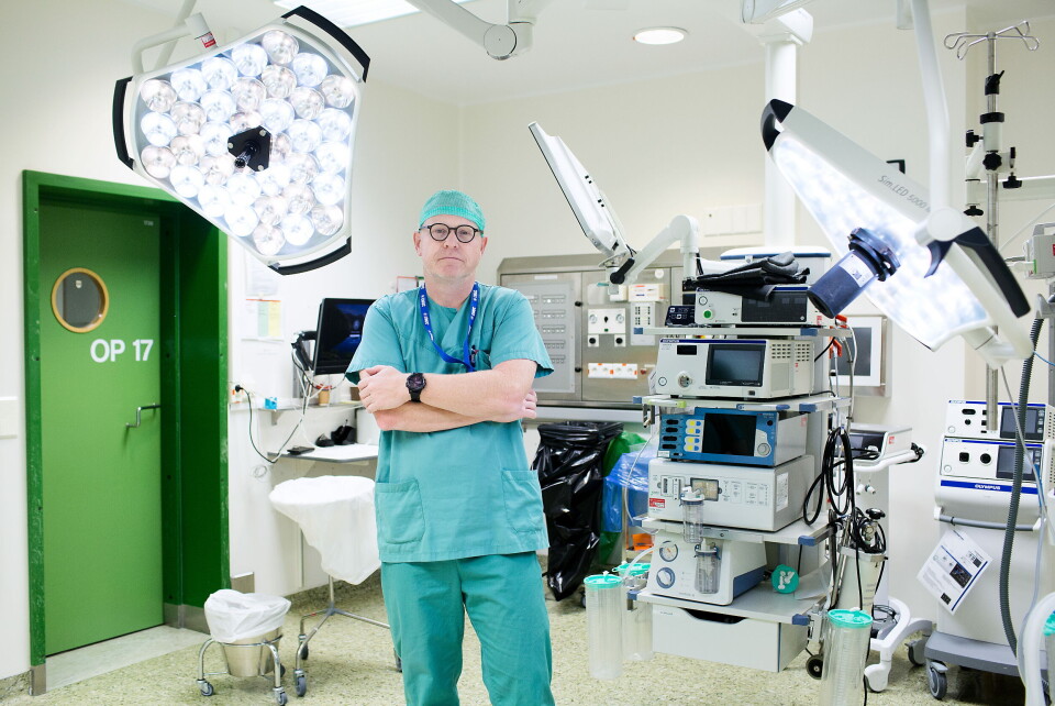 ØNSKER SENTRALISERING: Christian Beisland, avdelingssjef ved avdeling for urologi ved Haukeland universitetssjukehus, mener nyrekreftoperasjoner bør samles i Bergen og Stavanger. Han er sisteforfatter på studien om dødelighet. Foto: