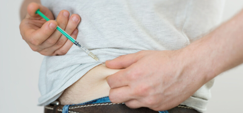 DIABETESPASIENT: Diabeteskostnadene i Norge var på nivå med andre skandinaviske land, ifølge studien. Utenfor Skandinavia brukes en annen metode for å regne indirekte kostnader, noe som gir høyere tall. Foto: Colourbox Foto: