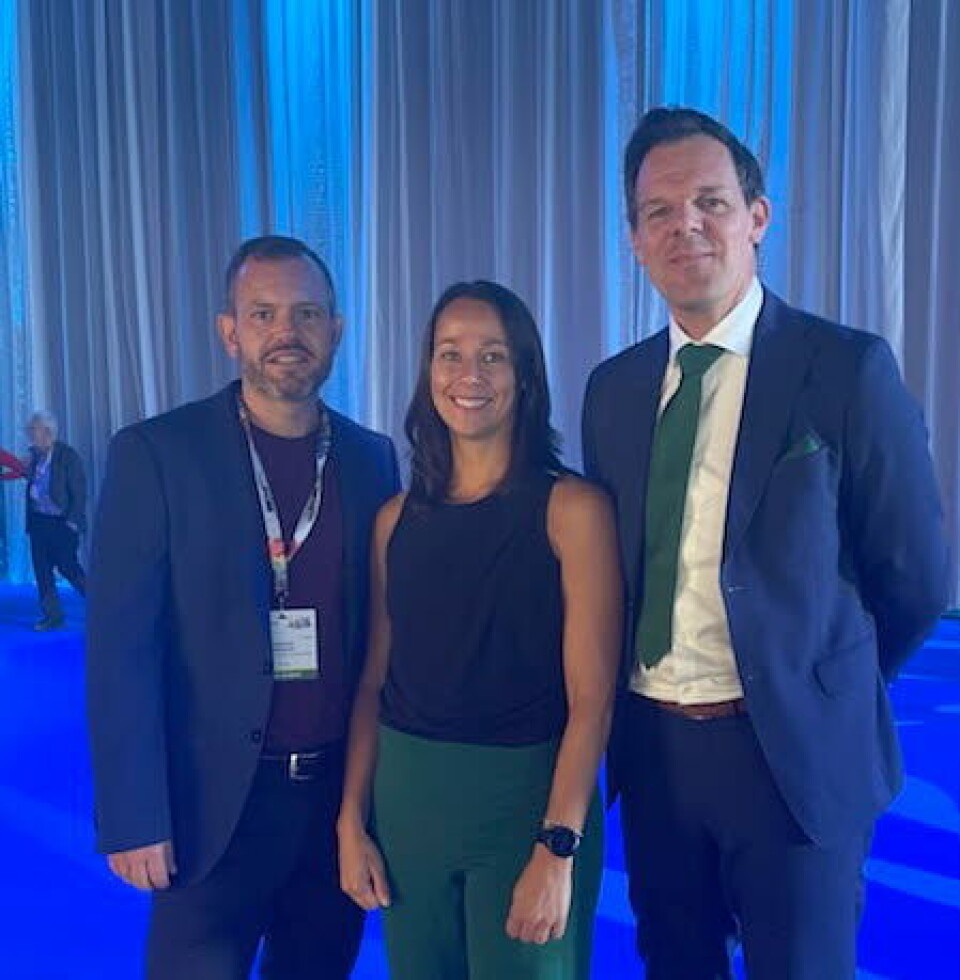 KREFTLEGER PÅ ESMO: Sigmund Brabrand (OUS) (t.v), Katarina Puco (Lovisenberg) og Daniel Heinrich (sykehuset Innlandet Gjøvik). Bildet er tatt i forkant av mandagens Presidential Symposium på ESMO-kongressen.
Foto: Privat KREFTLEGER PÅ ESMO: Sigmund Brabrand (OUS) (t.v), Katarina Puco (Lovisenberg) og Daniel Heinrich (sykehuset Innlandet Gjøvik). Bildet er tatt i forkant av mandagens Presidential Symposium på ESMO-kongressen.
Foto: Privat