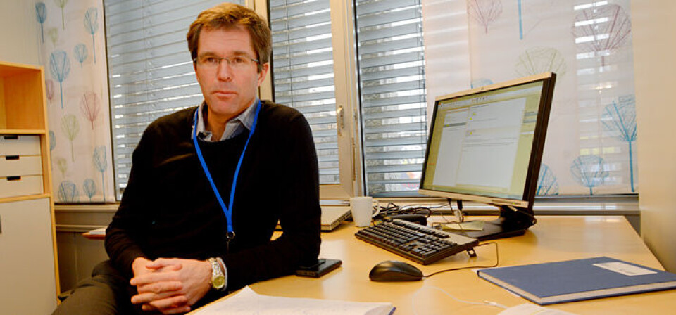 KORT TID: - Det er en stram deadline, og vi har ikke mer tid enn vi trenger, sier professor John-Arne Røttingen. Foto: Vidar Sandnes