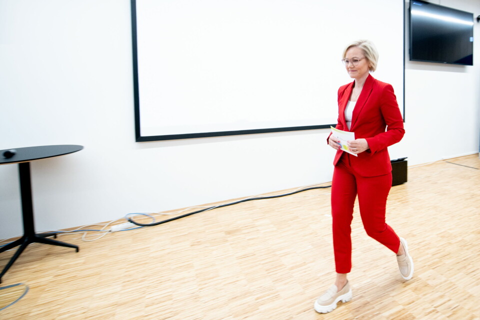 HVILKE PLANER HAR HUN?: Helse- og omsorgsminister Ingvild Kjerkol har holdt kortene tett til brystet når det gjelder hvilke tiltak som kommer i statsbudsjettet for 2023. Tidligere i år ba hun om en kartlegging av hvor mye det vil koste å gi ferske fastleger fast ansettelse. Foto: Vidar Sandnes HVILKE PLANER HAR HUN?: Helse- og omsorgsminister Ingvild Kjerkol har holdt kortene tett til brystet når det gjelder hvilke tiltak som kommer i statsbudsjettet for 2023. Tidligere i år ba hun om en kartlegging av hvor mye det vil koste å gi ferske fastleger fast ansettelse. Foto: Vidar Sandnes