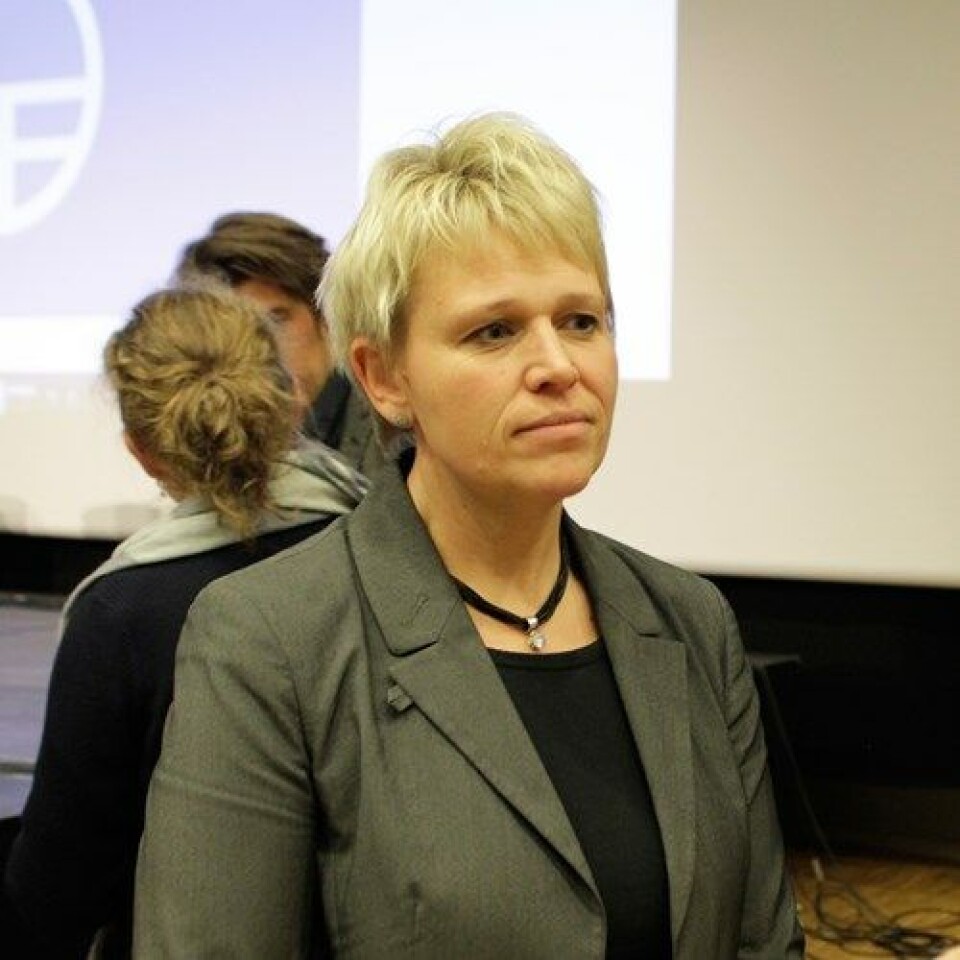 HÅPER PÅ NY PRIS: – Det er litt uvanlig å ikke sende inn ny pris ved nye indikasjoner, sier Kristin Svanqvist, seksjonssjef i Statens legemiddelverk. Her avbildet på Onkologisk Forum 2016.
Foto: Lasse Moe