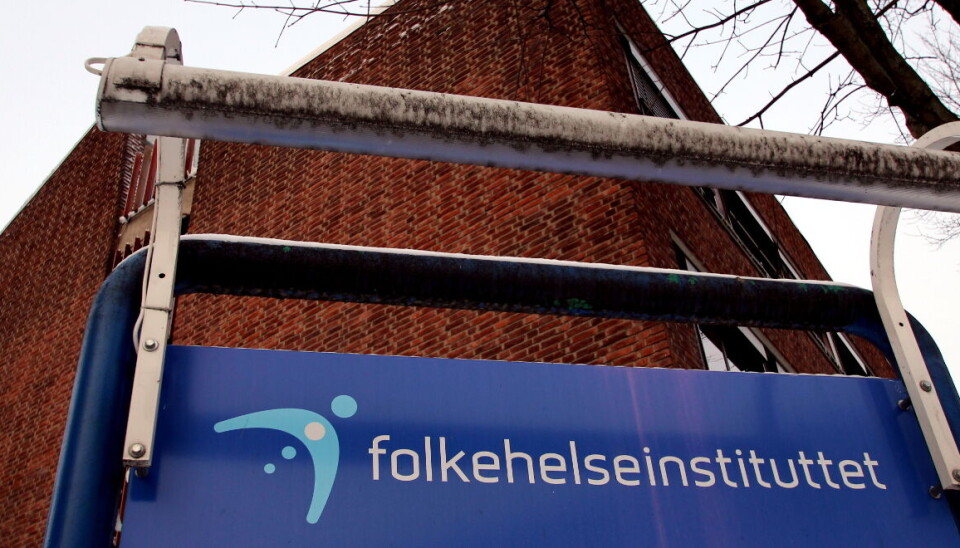 FHI samarbeider med kommuneoverlegen for å kartlegge potensielle smittekilder, inkludert kua som ble slaktet. FHI samarbeider med kommuneoverlegen for å kartlegge potensielle smittekilder, inkludert kua som ble slaktet.