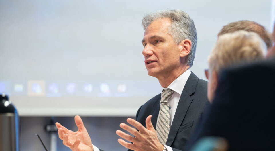STØTTE TIL NYE KANDIDATER: Coalition for Epidemic Preperadness Innovations (CEPI), her ved nestleder Frederik Kristensen, investerer 4,4 milliarder i utviklingen av ytterligere to vaksindandidater mot COVID-19-viruset. Foto: CEPI/Vidar Sandnes