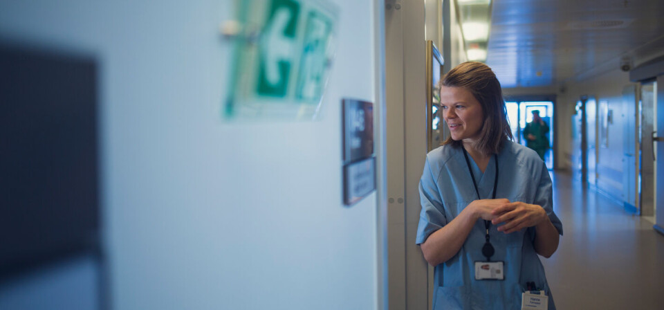 ETTERLYSER LØSNING: Førsteforfatter av studie om legemiddellister, Hanne Holdhus, etterlyser en bedre løsning for medisinlister som går på tvers av kommune- og spesialisthelsetjenesten. Foto: Sykehusapoteket Lørenskog / Kyrre Lien