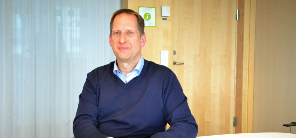 – Vi har også noen spesifikke områder som vi er ledende på, som ikke finnes ved universitetet i Oslo. Blant annet CRISPR-teknologien, sier Bill Haynes i AstraZeneca. Foto: Vilde S. Baugstø