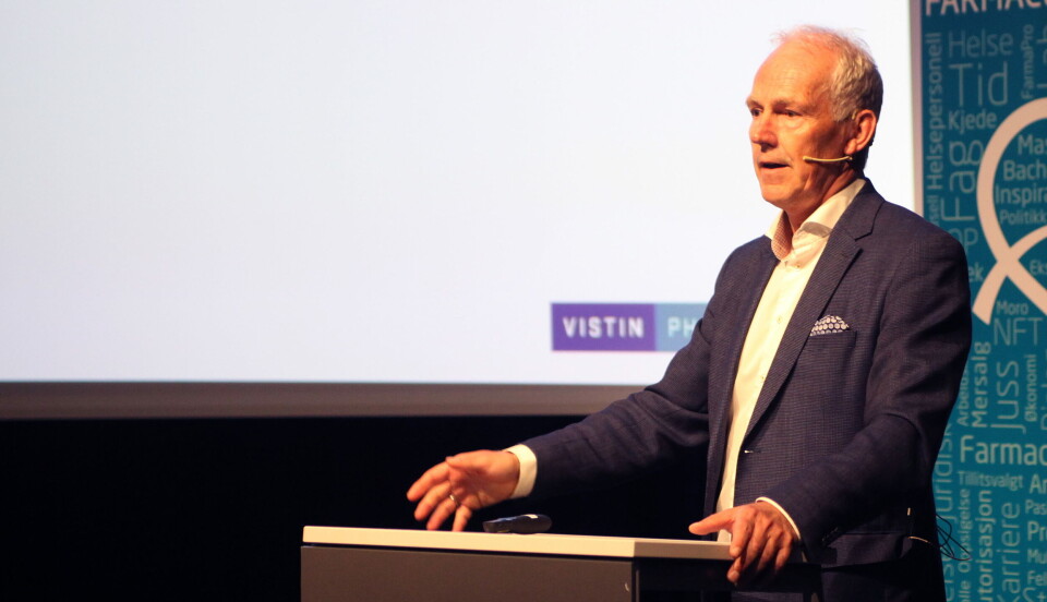 VURDERER KORONATILTAK: – Dersom det i verste fall blir påvist smitte hos en av de ansatte på ett av skiftene, vil vi se på mulighetene for å kunne isolere det ene skiftet og kjøre produksjonen videre, sier Vistin Pharma-sjef Kjell-Erik Nordby. Foto: Lars Brock Nilsen