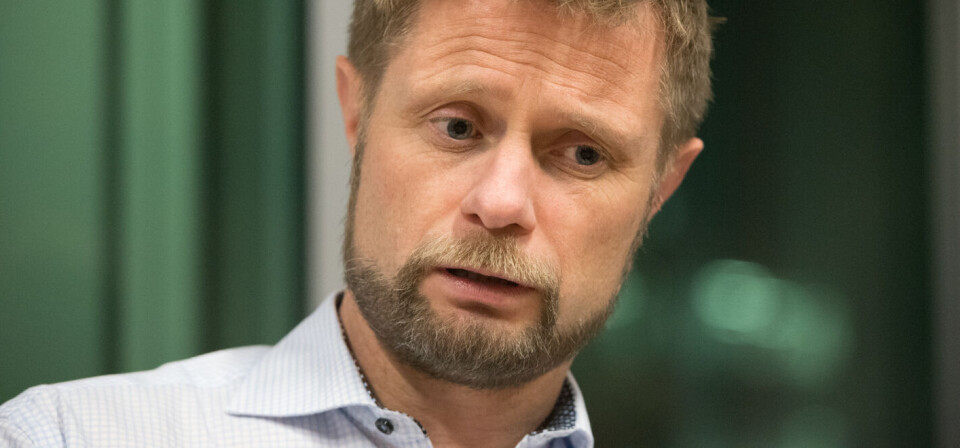 HØYERE VAKSINEREGNING: Vaksinekostnadene til norske myndigheter blir høyere enn ventet, fastslår helseminister Bent Høie. Nå ber han om større vaksinebevilgninger fra Stortinget. Foto: Per Corneliussen