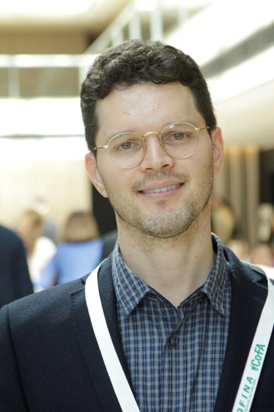 MYE BLEST: Førsteforfatter Arcelio Benetoli presenterte flere funn fra studier om farmasøyters bruk av sosiale medier på FIP-kongressen i Buenos Aires. Det var stor interesse for presentasjonen. Artikkelen er en del av Benetolis doktorgrad i farmasi ved Universitetet i Sydney.
Foto: Lasse Moe