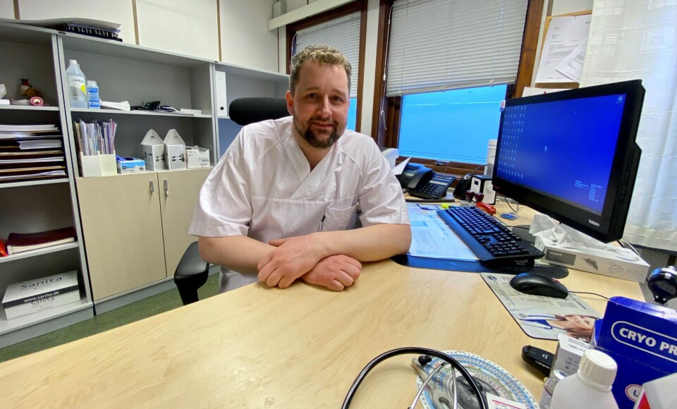 POSITIV TIL TRIAGERING: Håkon Nordland, fastlege i Bodø, synes pilotprosjektet fra Helsedirektoratet høres spennede ut og håper prosjektet blir permanent. Foto: Siri Gulliksen Tømmerbakke POSITIV TIL TRIAGERING: Håkon Nordland, fastlege i Bodø, synes pilotprosjektet fra Helsedirektoratet høres spennede ut og håper prosjektet blir permanent. Foto: Siri Gulliksen Tømmerbakke