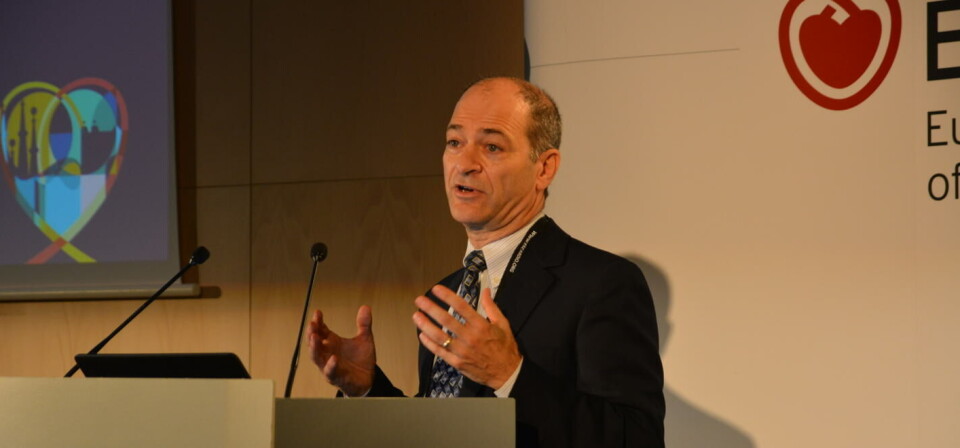 LEDET STUDIEN: Paul Ridker, direktør av senteret for kardiovaskulær sykdomsforebygging ved Brigham and Womens Hospital i Boston, USA, la frem funnene fra CANTOS-studien under et såkalt hot line, late breaking-sesjon. Foto: Målfrid Bordvik