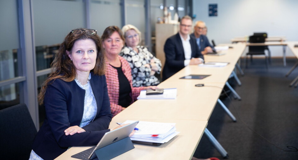 NYE AVGJØRELSER: Administrerende direktør Cathrine Lofthus (t.v.) i Helse Sør-Øst er leder for Beslutningsforum som holdt møte mandag. Her avbildet under et tidligere møte i Beslutningforum. I bakgrunnen: Cecilie Daae, adm. dir. i Helse Nord, Inger Cathrine Bryne, adm.dir. i Helse Vest, og Jan Frich, viseadministrerende direktør i Helse Sør-ØSt. Foto: NYE AVGJØRELSER: Administrerende direktør Cathrine Lofthus (t.v.) i Helse Sør-Øst er leder for Beslutningsforum som holdt møte mandag. Her avbildet under et tidligere møte i Beslutningforum. I bakgrunnen: Cecilie Daae, adm. dir. i Helse Nord, Inger Cathrine Bryne, adm.dir. i Helse Vest, og Jan Frich, viseadministrerende direktør i Helse Sør-ØSt. Foto: