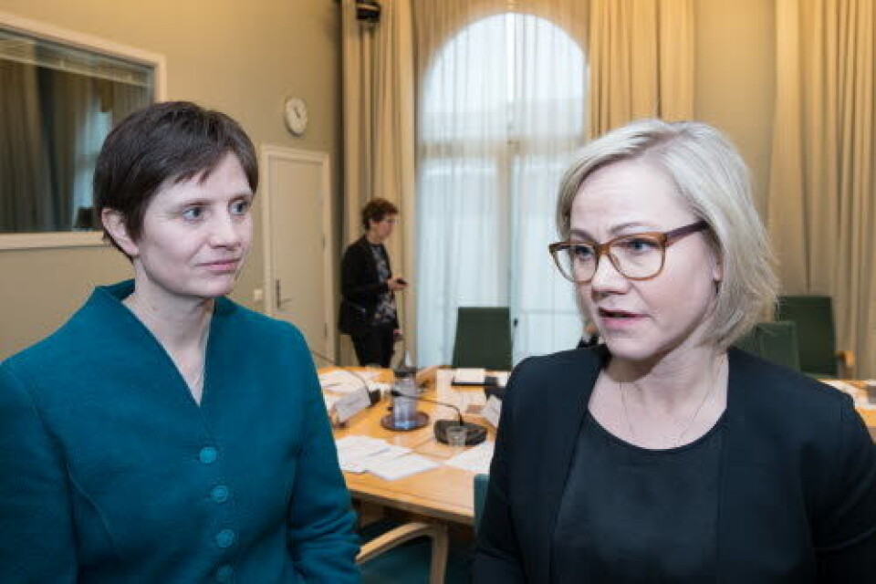 FORSLAGSSTILLERNE: Kjersti Toppe (Sp) og Ingvild Kjerkhol (Ap) vil ha mer åpenhet. Foto: Vidar Sandnes FORSLAGSSTILLERNE: Kjersti Toppe (Sp) og Ingvild Kjerkhol (Ap) vil ha mer åpenhet. Foto: Vidar Sandnes