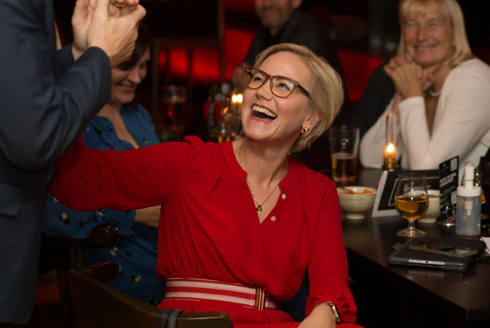 ROSENES AFTEN: Ingvild Kjerkol (Ap) hadde all grunn til å juble da de første målingene kom inn til valgvaken i Trøndelag Arbeiderparti. Foto: Guro Kulset Merakerås ROSENES AFTEN: Ingvild Kjerkol (Ap) hadde all grunn til å juble da de første målingene kom inn til valgvaken i Trøndelag Arbeiderparti. Foto: Guro Kulset Merakerås