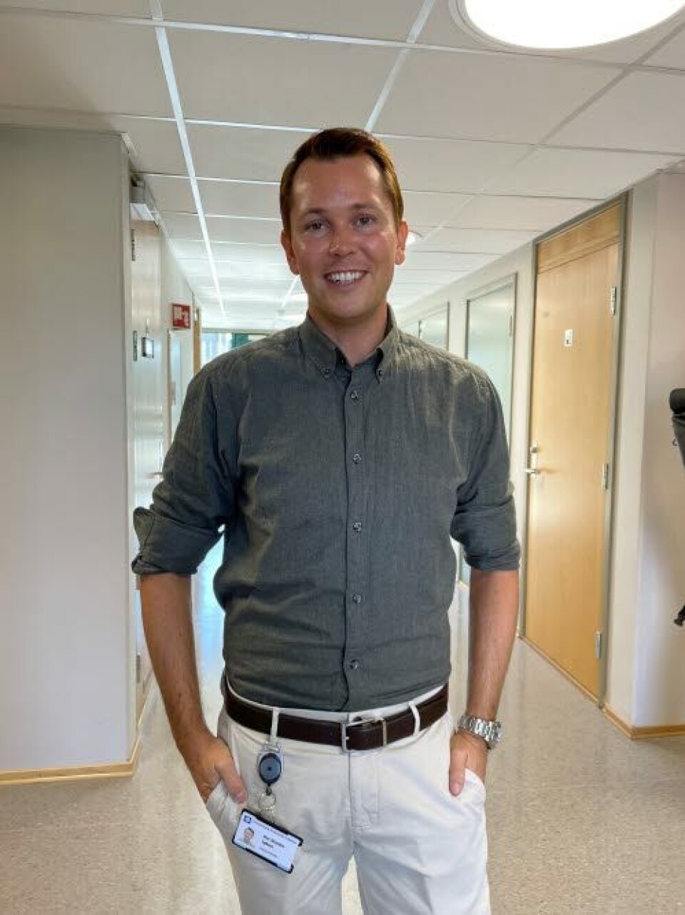 UNATURLIG SETTING: Seksjonsleder Per Martin Løken sier at å reise til en klinikk og sitte på et kontor gir en unaturlig setting for barn og ungdom og at mange setter pris på å slippe det.
Foto: Henriette Bertheussen Isachsen UNATURLIG SETTING: Seksjonsleder Per Martin Løken sier at å reise til en klinikk og sitte på et kontor gir en unaturlig setting for barn og ungdom og at mange setter pris på å slippe det.
Foto: Henriette Bertheussen Isachsen