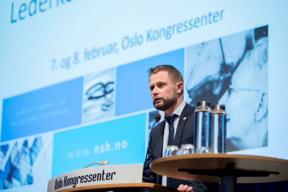 Helseminister Bent Høie (H) holdt tale til lederne i helstjenesten torsdag, og ba dem se til Ole Gunnar Solskjær. Foto: Vidar Sandnes Helseminister Bent Høie (H) holdt tale til lederne i helstjenesten torsdag, og ba dem se til Ole Gunnar Solskjær. Foto: Vidar Sandnes