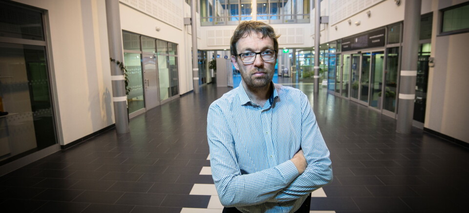 ALVORLIG: – Det er skummelt med ansatte som har få og sparsomme symptomer, sier overlege Torgeir Bruun Wyller ved OUS. Foto: Vidar Sandnes