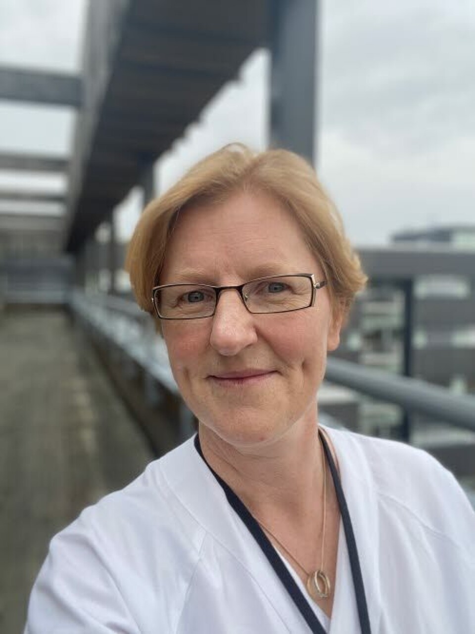 - Norske barneleger har lenge etterlyst tilgang til et kvalitetssikret referanseverktøy for legemidler til barn, sier Astri Lang, leder i Norsk Barnelegeforening.
Foto: Ahus - Norske barneleger har lenge etterlyst tilgang til et kvalitetssikret referanseverktøy for legemidler til barn, sier Astri Lang, leder i Norsk Barnelegeforening.
Foto: Ahus