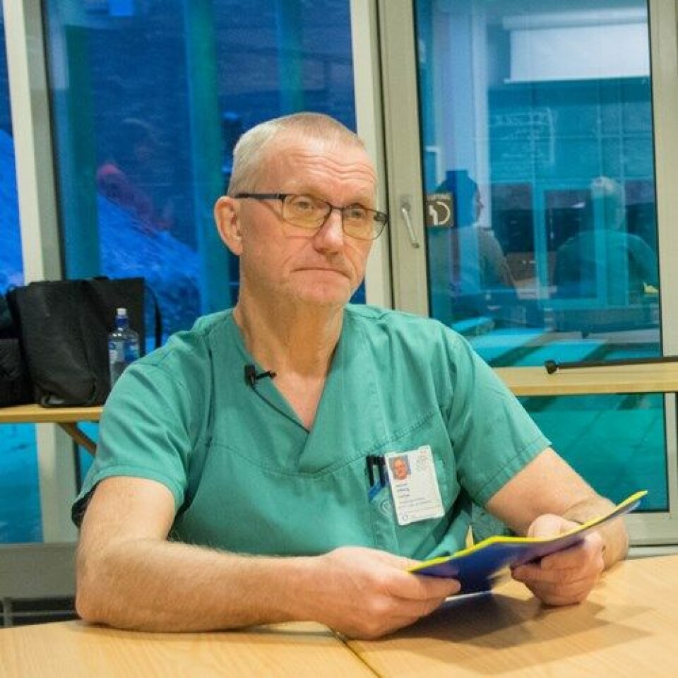 FORUTSETTER: – Gitt at kirurgi er den beste behandlingen for lungekreft, kan man risikere at enkeltpasienter ikke får den behandlingen de burde ha fått, sier torakskirurg Steinar Solberg ved Rikshospitalet.
Foto: Lasse Moe