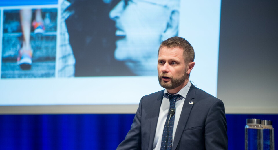 ENDRER FORSKRIFTEN: Helseminister Bent Høie foreslår forskriftendringer for at kommunene skal få ansatt nødvendige fastlegevikarer. Foto: Vidar Sandnes/arkivfoto
