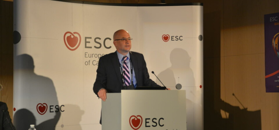 NETTO-GEVINST: Professor John Eikelboom fra Canada presenterte data fra COMPASS-studien på pressekonferansen søndag. Dette omtales som den «hotteste» studien under årets ESC-konferanse. Foto: Målfrid Bordvik