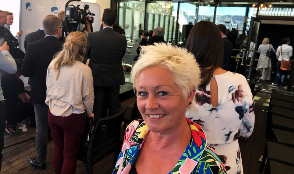 HJEM: Anne Lise Ryel var mandag svært glad da hun hørte statsminister Erna Solbergs (H) løfte om mer støtte til de som har overlevd kreft. Løftet kom i forbindelse med Høyres valgkamp-åpning. Foto: Anne Grete Storvik