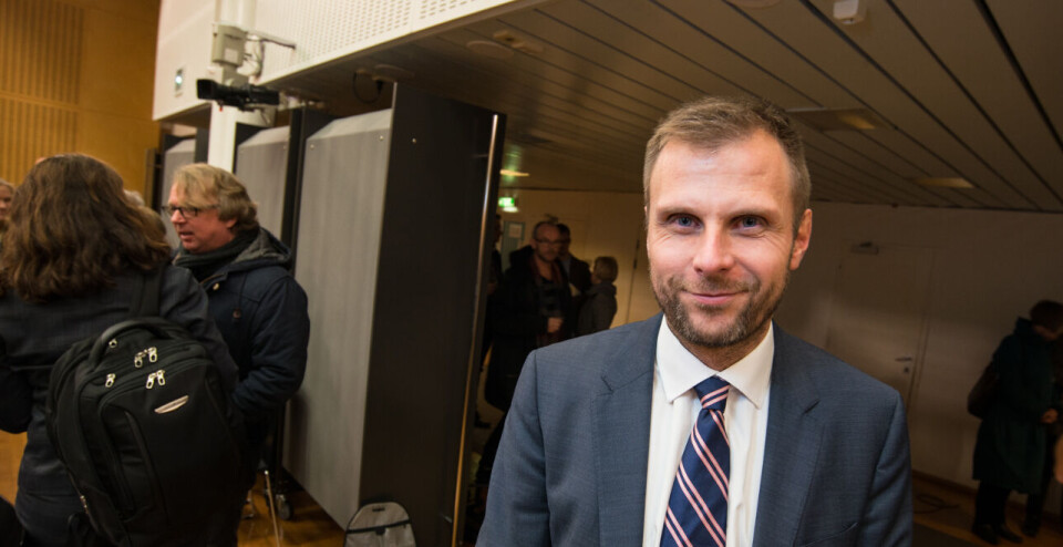 FOR MYE?: På meg virker det som «alle» er enige om at rapporteringen som foregår i dag er for omfattende, sier Torgeir Micaelsen (Ap). Han mener en byråkrati-ekseprtgruppe vil føre til mindre byråkrati i sykehusene. Arkvifoto. Foto: