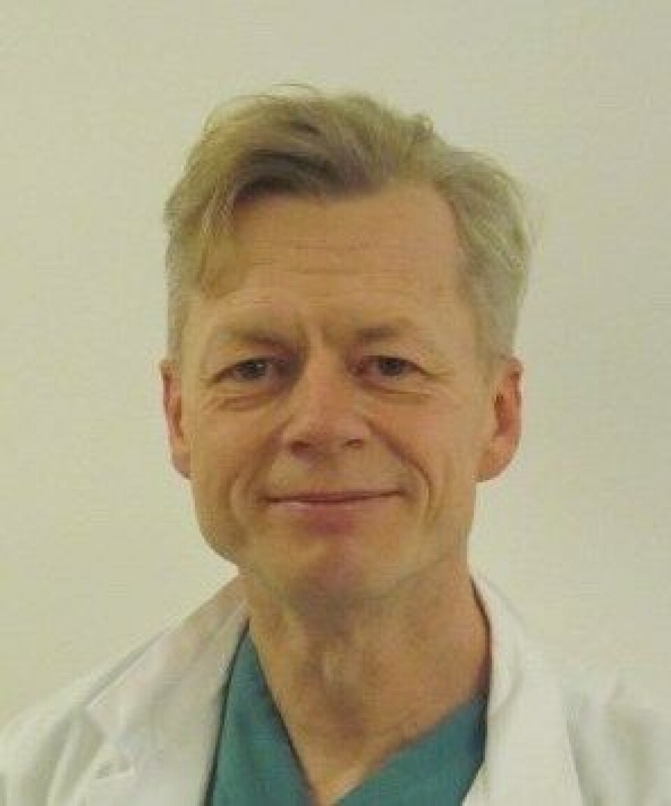 Ortoped Lars Gunnar Johnsen har deltatt i arbeidet med å lage en nasjonal veileder for behandling av hoftebrudd.