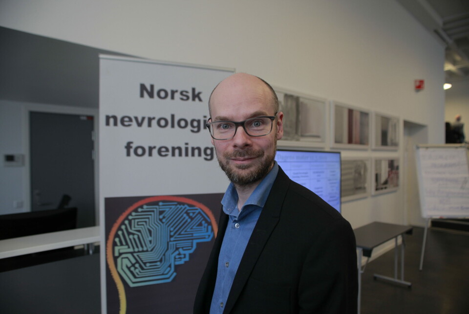 Overlege og professor Øivind Fredvik Grytten Torkildsen presenterte dataene fra stuiden på norske pasienter som har fått stamcelletransplantasjon før oppstart av studien, RAM MS. Foto: Lasse Moe