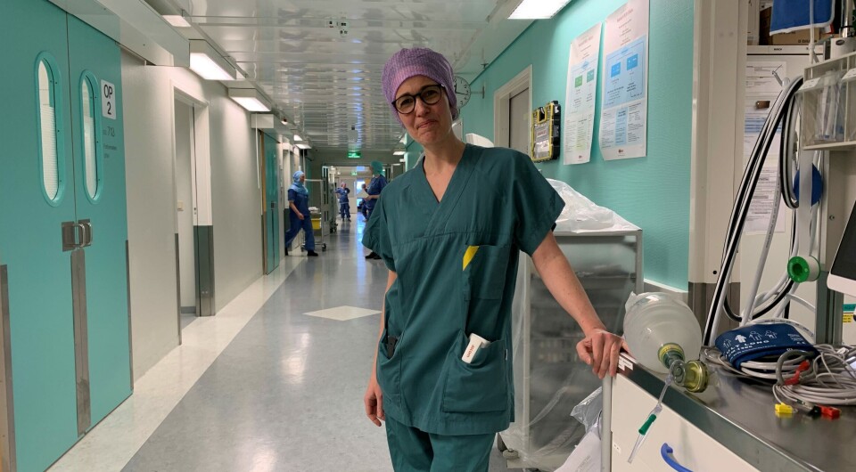 AVLYSTE OPERASJONER: – Ikke engang vikarbyråene greier å hjelpe oss ut av knipa, forteller Kirsten Kjelstrup, avdelingsleder ved anestesiavdelingen ved UNN i Tromsø. Foto: OPIN/UNN AVLYSTE OPERASJONER: – Ikke engang vikarbyråene greier å hjelpe oss ut av knipa, forteller Kirsten Kjelstrup, avdelingsleder ved anestesiavdelingen ved UNN i Tromsø. Foto: OPIN/UNN