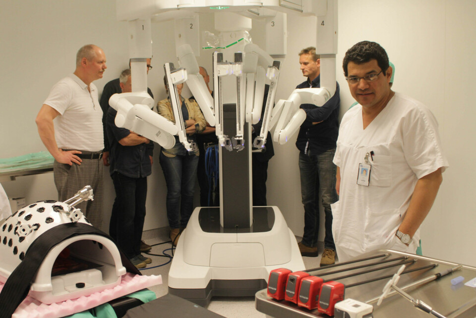 Opererer med robot til 18 millioner