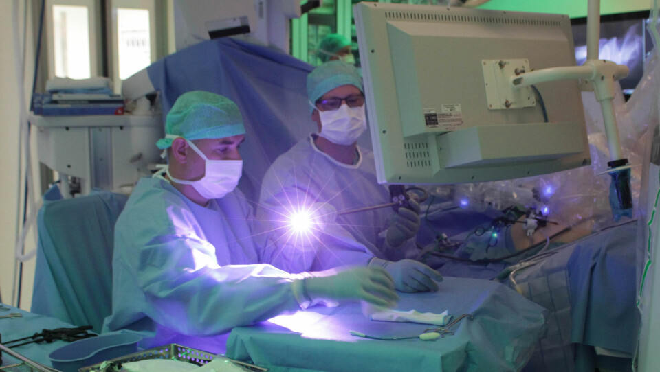 Opererer med robot til 18 millioner