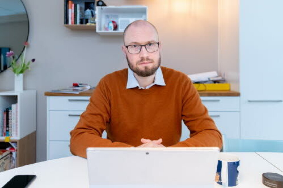 TILBY AKTIVITET: Psykologspesialist Håkon Kongsrud Skard sier at oppsøkende, samtykkebasert behandling som søker å tilby aktivitet, sosiale arenaer og økt livskvalitet er tvangsforebyggende tiltak basert på premisser som han sier at de kan stille seg bak.
Foto: Vidar Sandnes TILBY AKTIVITET: Psykologspesialist Håkon Kongsrud Skard sier at oppsøkende, samtykkebasert behandling som søker å tilby aktivitet, sosiale arenaer og økt livskvalitet er tvangsforebyggende tiltak basert på premisser som han sier at de kan stille seg bak.
Foto: Vidar Sandnes