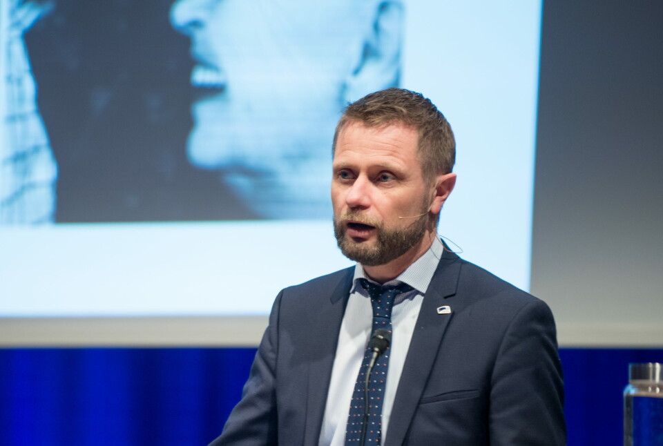 SVARER UT: Helseminister Bent Høie svarer Fremskrittspartiet om sykehusutbyggingen i Oslo. Foto: Vidar Sandnes