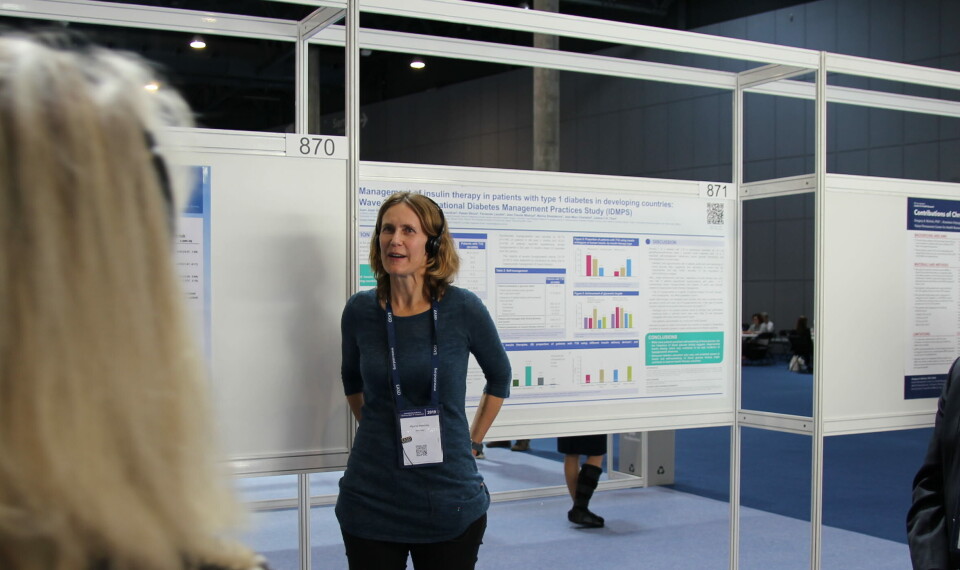 STUDERER RISIKO: Fastlege og doktogradsstipendiat Kjersti Nøkleby har sett på risikoen for hjertesykdom og oppfølging fra fastlege for diabetespasienter. Her er hun avbildet under en posterpresentasjon på diabeteskonferansen EASD. Arkivfoto: Julie Kalveland Foto: STUDERER RISIKO: Fastlege og doktogradsstipendiat Kjersti Nøkleby har sett på risikoen for hjertesykdom og oppfølging fra fastlege for diabetespasienter. Her er hun avbildet under en posterpresentasjon på diabeteskonferansen EASD. Arkivfoto: Julie Kalveland Foto: