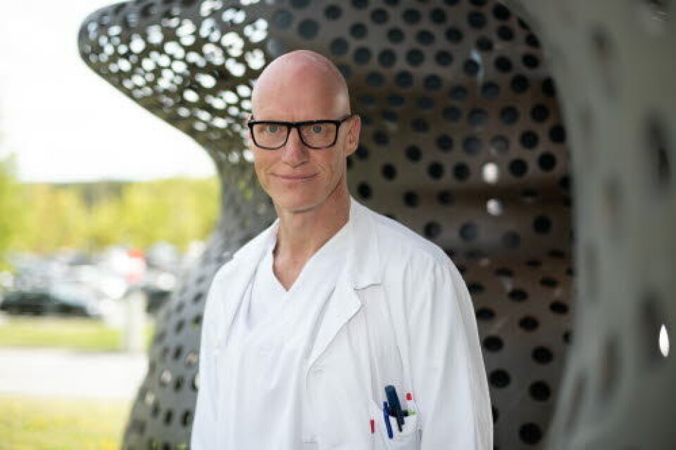 TROR PÅ INNFØRING: Jan Oldenburg ved Akershus universitetssykehus tror ikke man må vente på Beslutningsforum, ettersom det allerede er godkjent å benytte abiraterone.
Foto: Vidar Sandnes TROR PÅ INNFØRING: Jan Oldenburg ved Akershus universitetssykehus tror ikke man må vente på Beslutningsforum, ettersom det allerede er godkjent å benytte abiraterone.
Foto: Vidar Sandnes