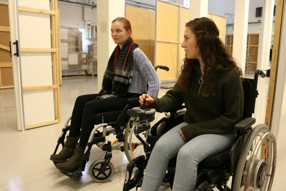 RISIKO: Å overse omsorg som grunnleggende premiss for samfunnet og komplisert er en risiko i seg selv for at uønskede hendelser skal skje under ordinære- som ekstraordinære forhold, skriver artikkelforfatterne. Illustrasjonsfoto: Bjørn Kvaal Foto: