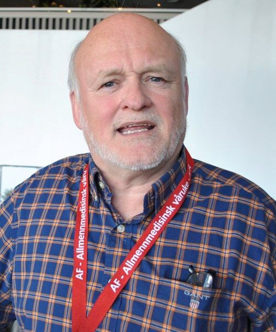 – Jeg vil tro at mange fastleger føler at alle tiltak som hele tiden kommer fra NAV bare er å gå rundt grøten, sier Gunnar Ramstad, leder for Hordaland legeforening. Han mener sykelønnsordningen må strammes inn.
Foto: Per Corneliussen