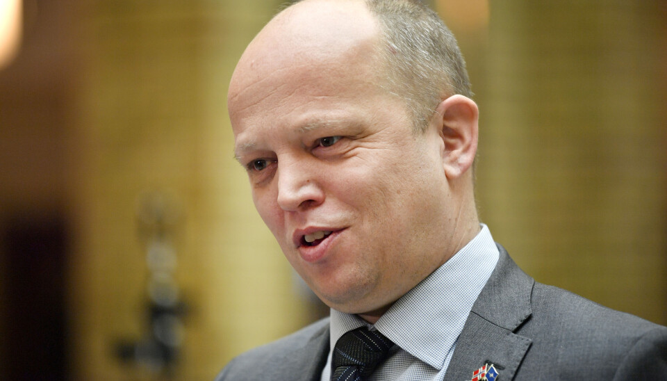 LOVER MER PENGER: Finansminister Trygve Slagsvold Vedum (Sp) lover mer penger til i revidert nasjonalbudsjett som kommer i mai. LOVER MER PENGER: Finansminister Trygve Slagsvold Vedum (Sp) lover mer penger til i revidert nasjonalbudsjett som kommer i mai.